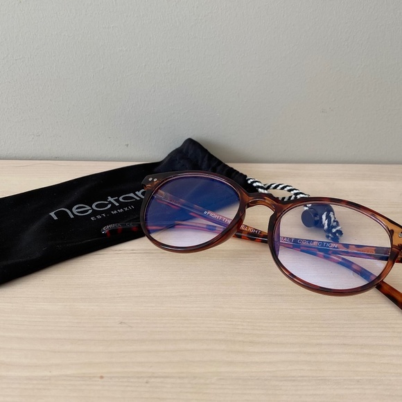 Nectar Blue Light Blocking Glasses - Brown Tortoise - Picture 3 of 8
